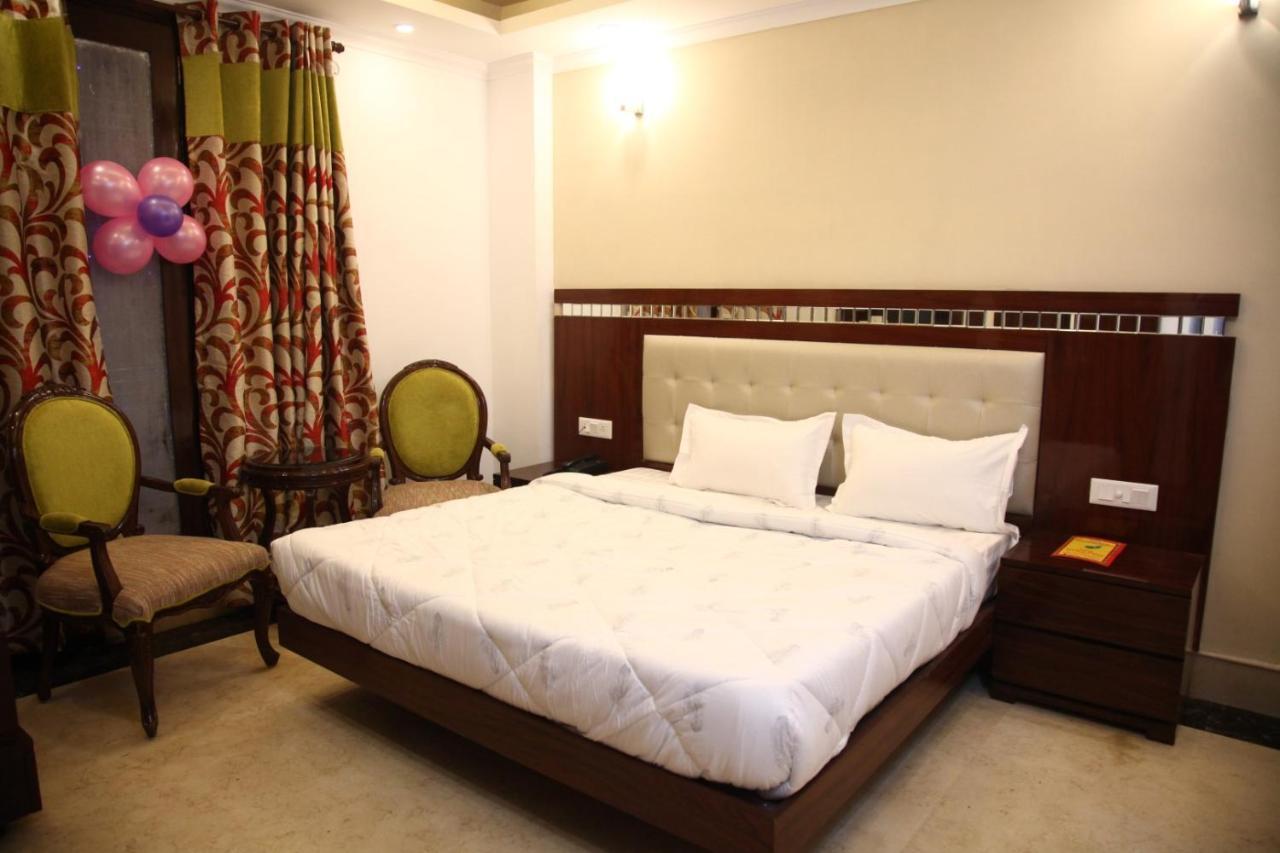 Hotel Dev Residency Vrindāvan 외부 사진
