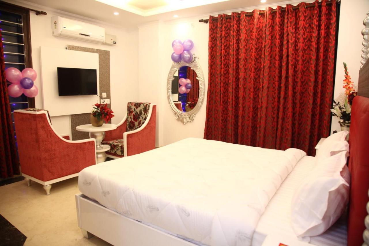 Hotel Dev Residency Vrindāvan 외부 사진