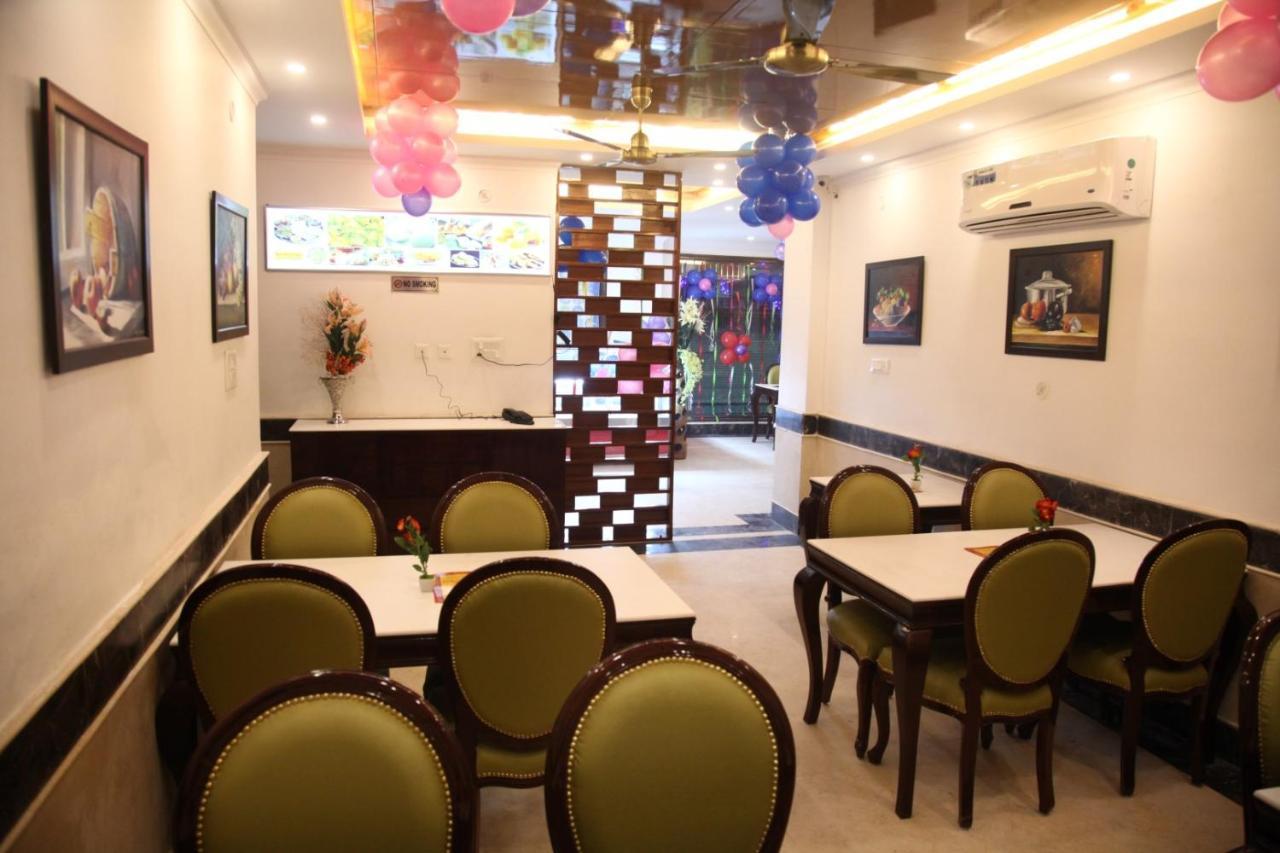 Hotel Dev Residency Vrindāvan 외부 사진
