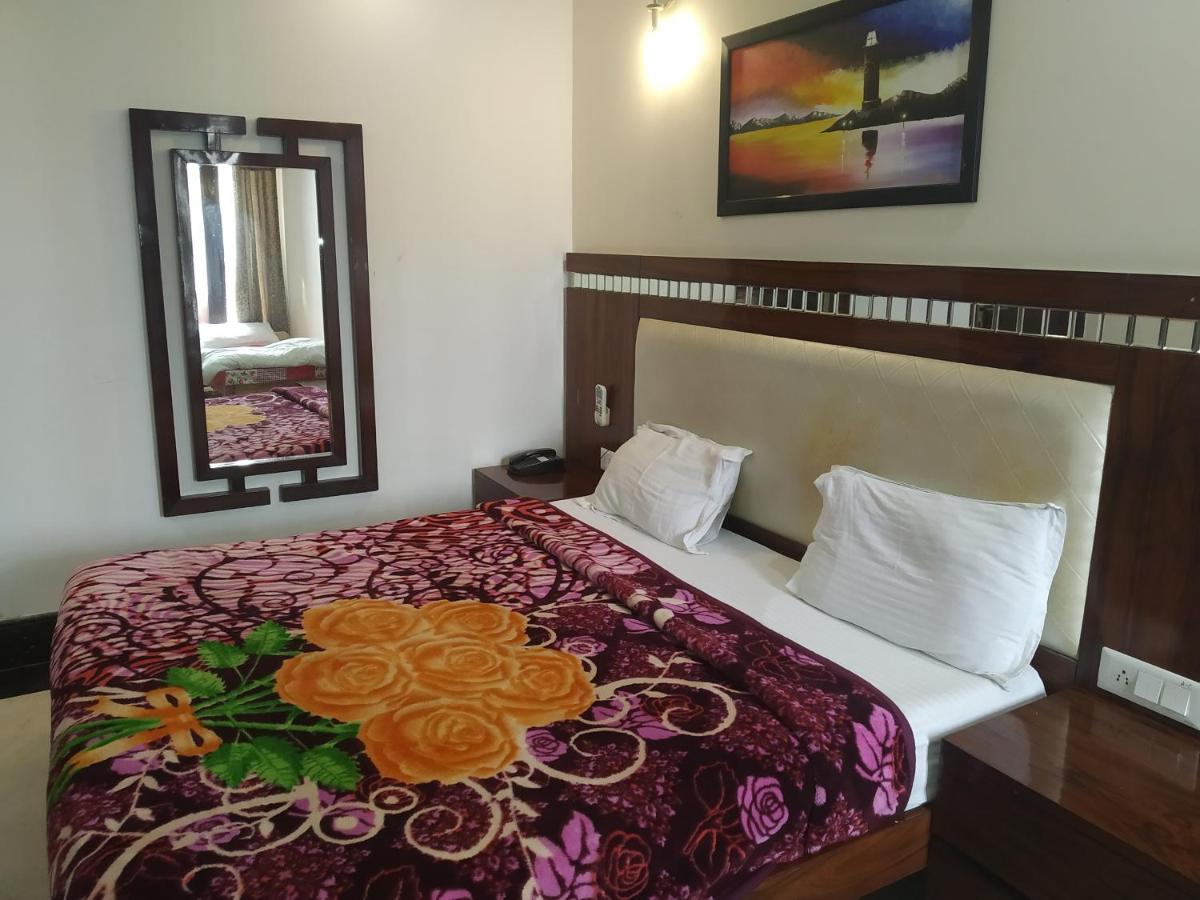 Hotel Dev Residency Vrindāvan 외부 사진