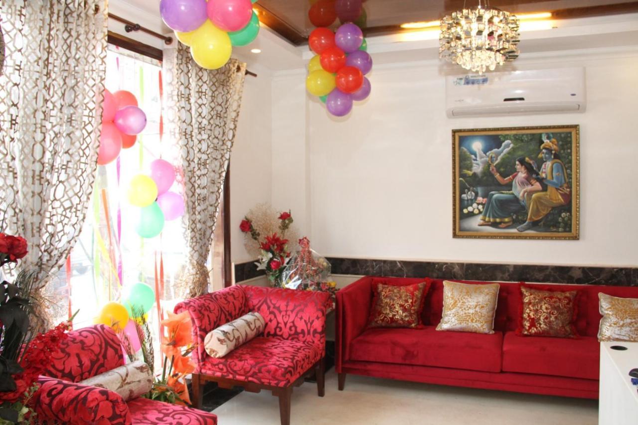 Hotel Dev Residency Vrindāvan 외부 사진