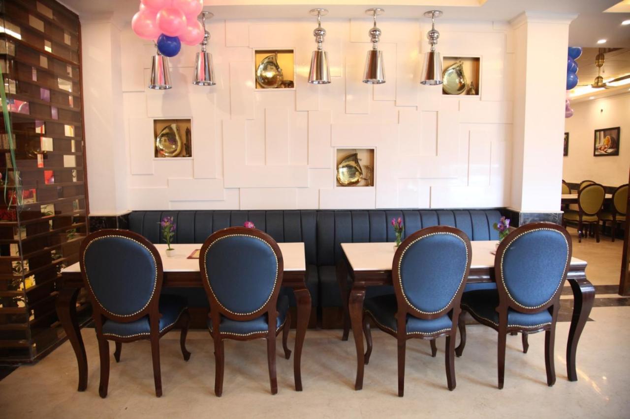 Hotel Dev Residency Vrindāvan 외부 사진