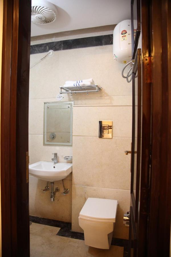 Hotel Dev Residency Vrindāvan 외부 사진