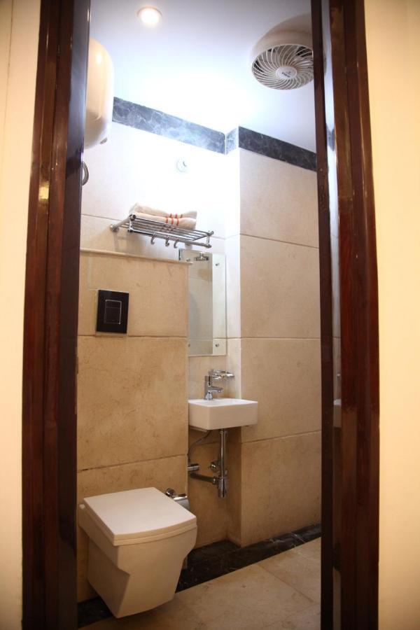 Hotel Dev Residency Vrindāvan 외부 사진
